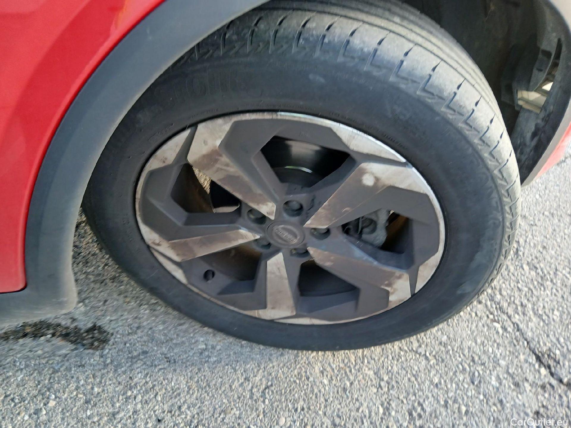 Nissan  Qashqai NISSAN  / 2021 / 5P / todoterreno DIG-T 116kW mHEV Xtronic N-Connecta #23