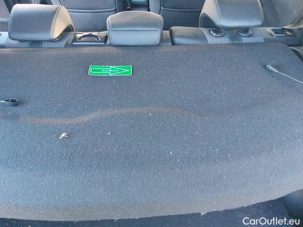  Peugeot  2008 PEUGEOT  / 2019 / 5P / todoterreno Allure Pack Puretech 130 S&S EAT8 (AC2) #7