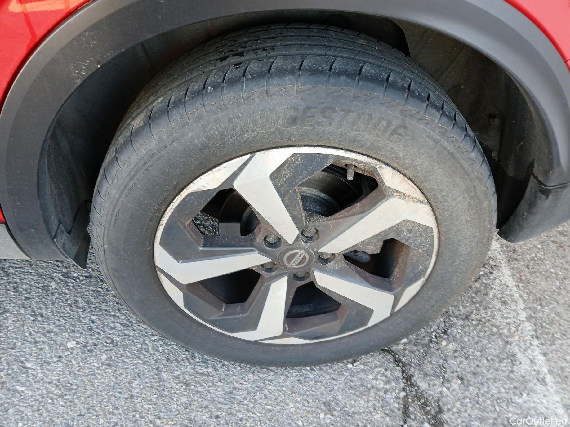 Nissan  Qashqai NISSAN  / 2021 / 5P / todoterreno DIG-T 116kW mHEV Xtronic N-Connecta #14