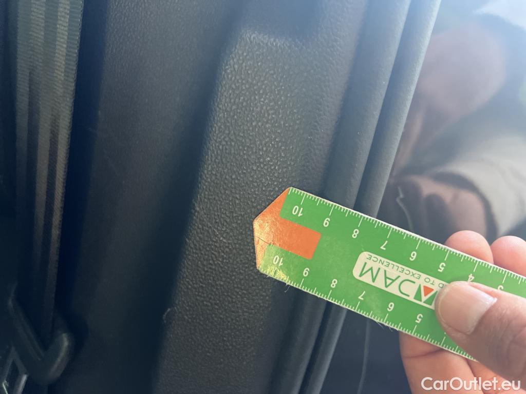 Volkswagen  Passat VOLKSWAGEN  / 2019 / 4P / sedán Executive 2.0 TDI 110kW (150CV) DSG #12