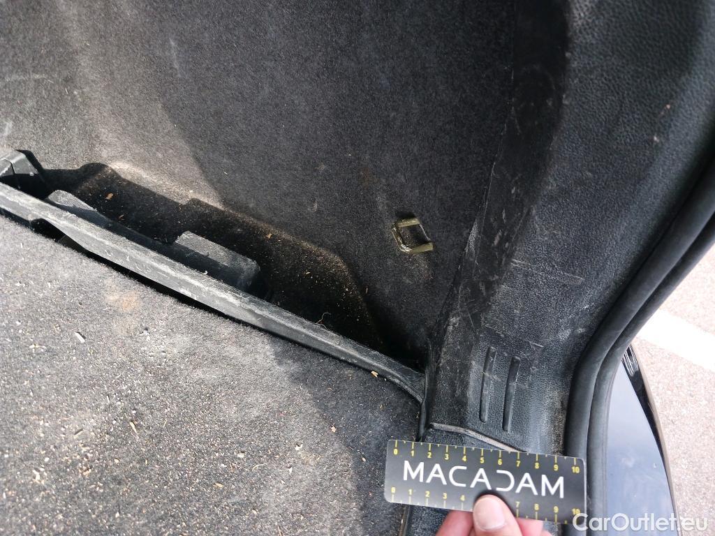  Volkswagen  Golf  VOLKSWAGEN / 2020 / 5P / familiar Life 2.0 TDI 85kW (115CV) DSG Variant #39