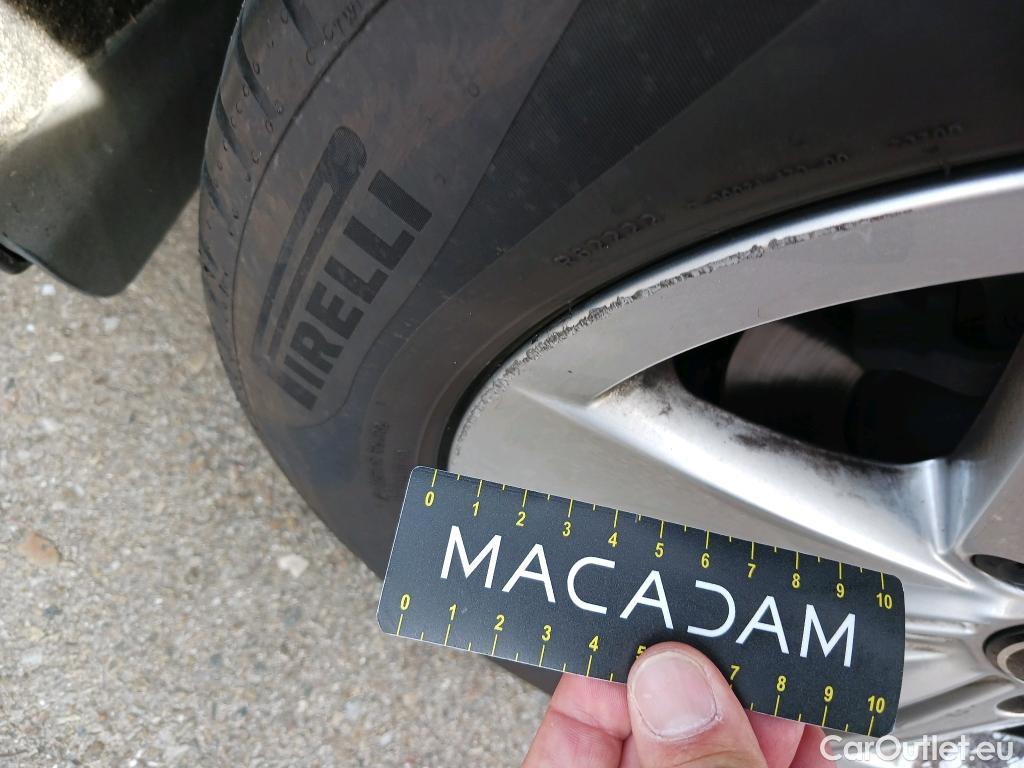  Volkswagen  Golf  VOLKSWAGEN / 2020 / 5P / familiar Life 2.0 TDI 85kW (115CV) DSG Variant #33