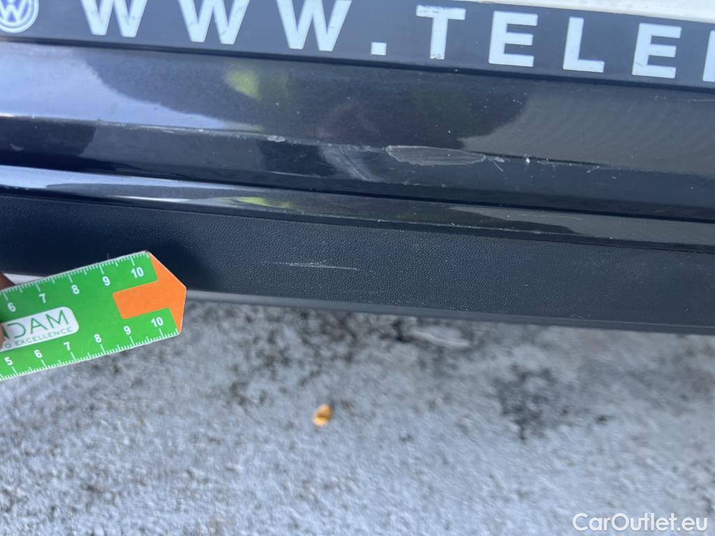 Volkswagen  Passat VOLKSWAGEN  / 2019 / 4P / sedán Executive 2.0 TDI 110kW (150CV) DSG #19