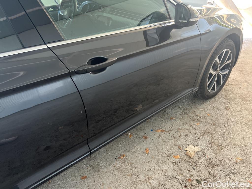 Volkswagen  Passat VOLKSWAGEN  / 2019 / 4P / sedán Executive 2.0 TDI 110kW (150CV) DSG #5