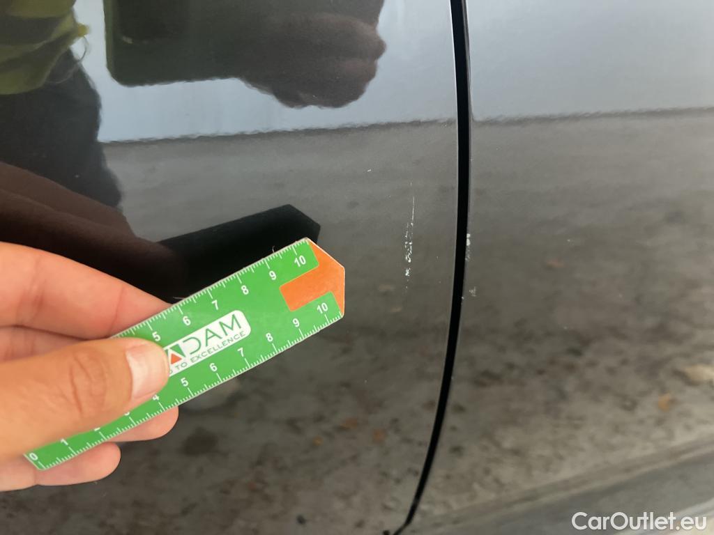 Volkswagen  Passat VOLKSWAGEN  / 2019 / 4P / sedán Executive 2.0 TDI 110kW (150CV) DSG #8