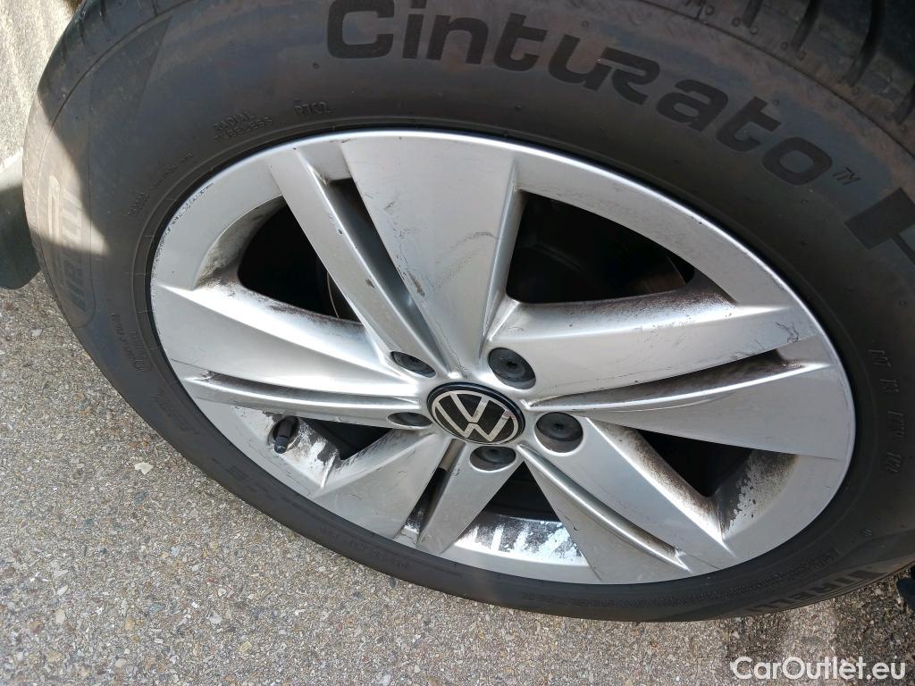  Volkswagen  Golf  VOLKSWAGEN / 2020 / 5P / familiar Life 2.0 TDI 85kW (115CV) DSG Variant #32