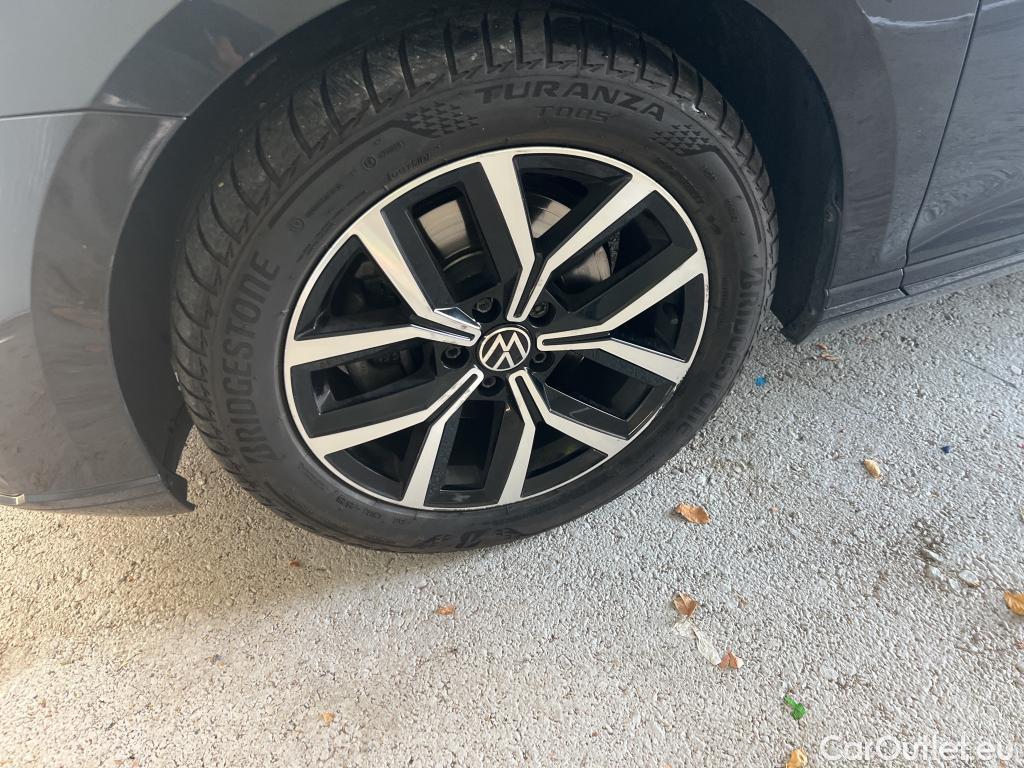 Volkswagen  Passat VOLKSWAGEN  / 2019 / 4P / sedán Executive 2.0 TDI 110kW (150CV) DSG #1