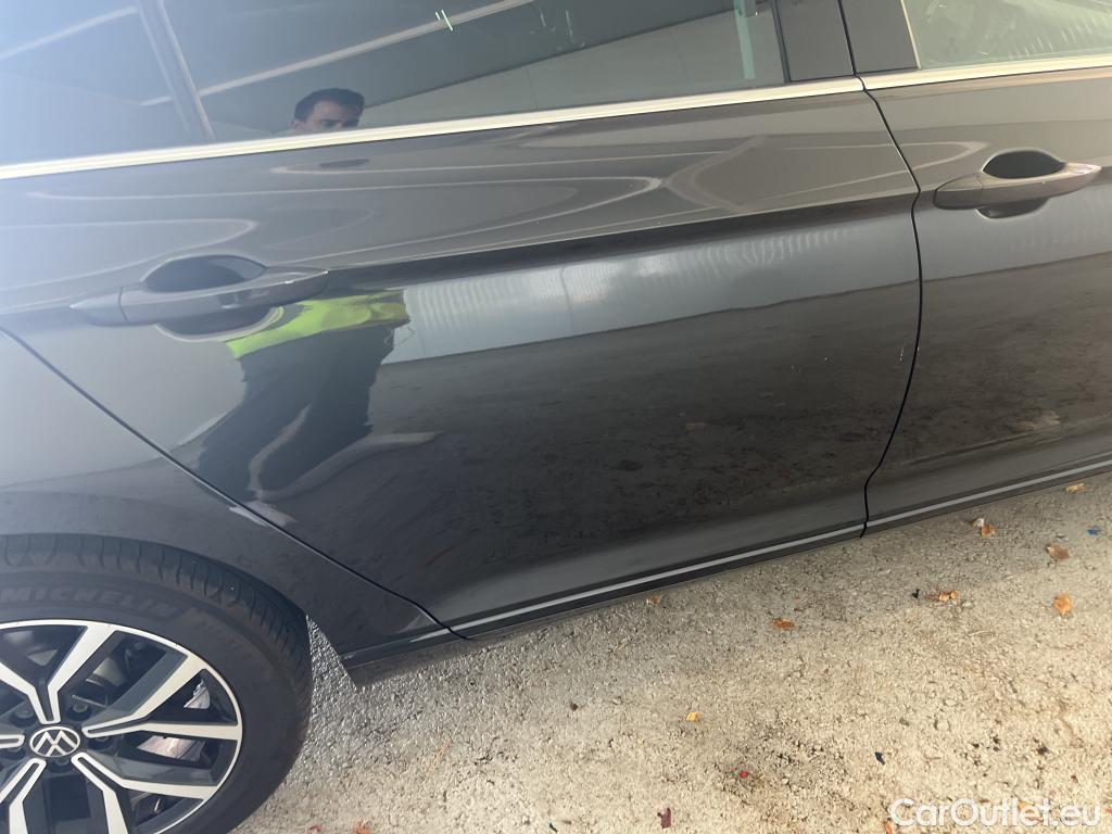 Volkswagen  Passat VOLKSWAGEN  / 2019 / 4P / sedán Executive 2.0 TDI 110kW (150CV) DSG #7