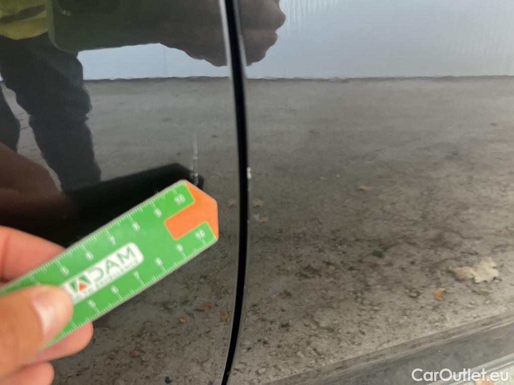 Volkswagen  Passat VOLKSWAGEN  / 2019 / 4P / sedán Executive 2.0 TDI 110kW (150CV) DSG #6