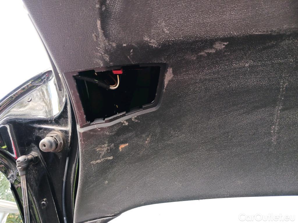  Volkswagen  Golf  VOLKSWAGEN / 2020 / 5P / familiar Life 2.0 TDI 85kW (115CV) DSG Variant #58