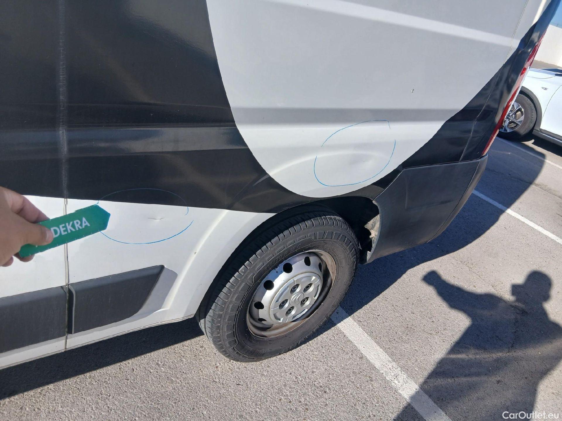  Citroen  Jumper CITROEN  / 2014 / 4P / furgón BlueHDi 96KW (130CV) Furgón 35L2H2 #26