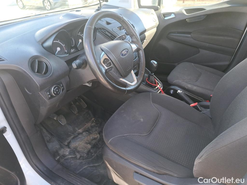  Ford  Transit FORD  Courier/2014/4P/furgón der.turis Van 1.5 TDCi 56kW Trend #40