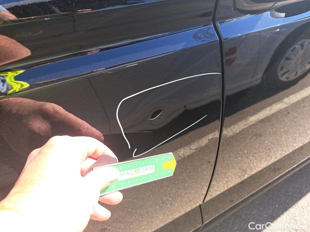  Volkswagen  Touran VOLKSWAGEN  / 2015 / 5P / monovolumen compacto Advance 1.6 TDI 85kW (115CV) #10