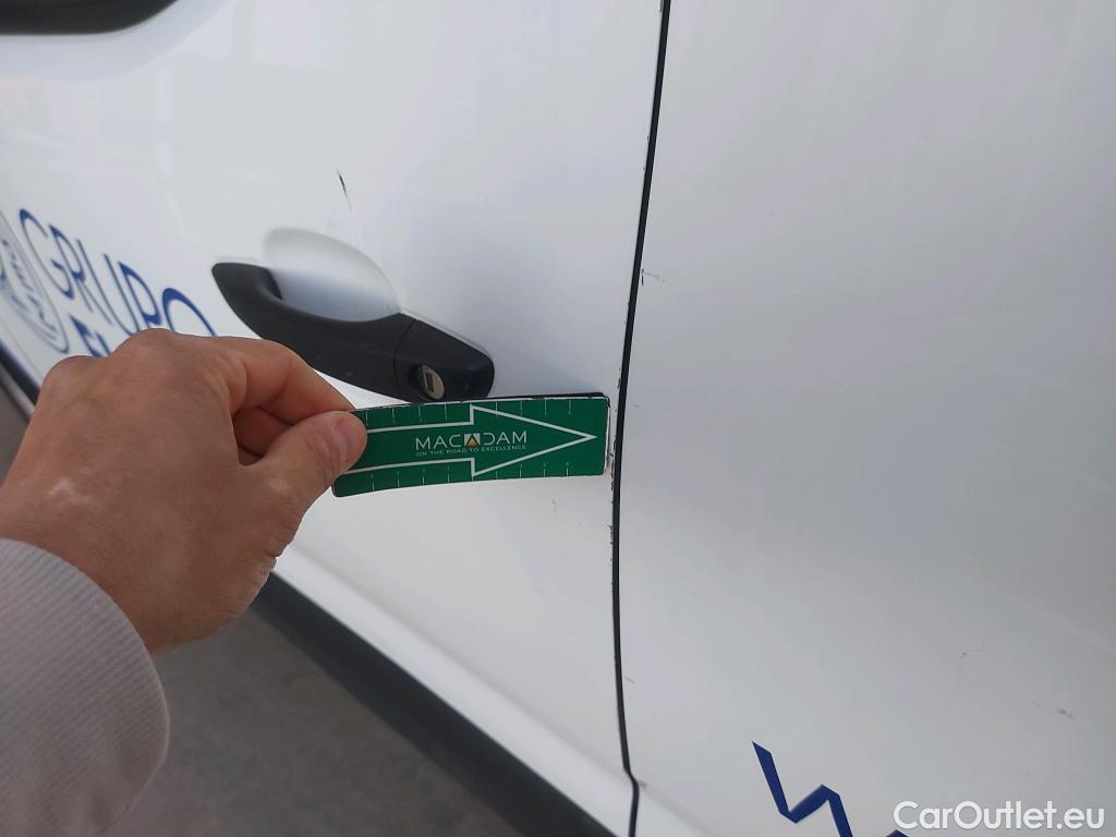  Citroen  Berlingo  Furgón Control M 1.5 100CV MT5 #19