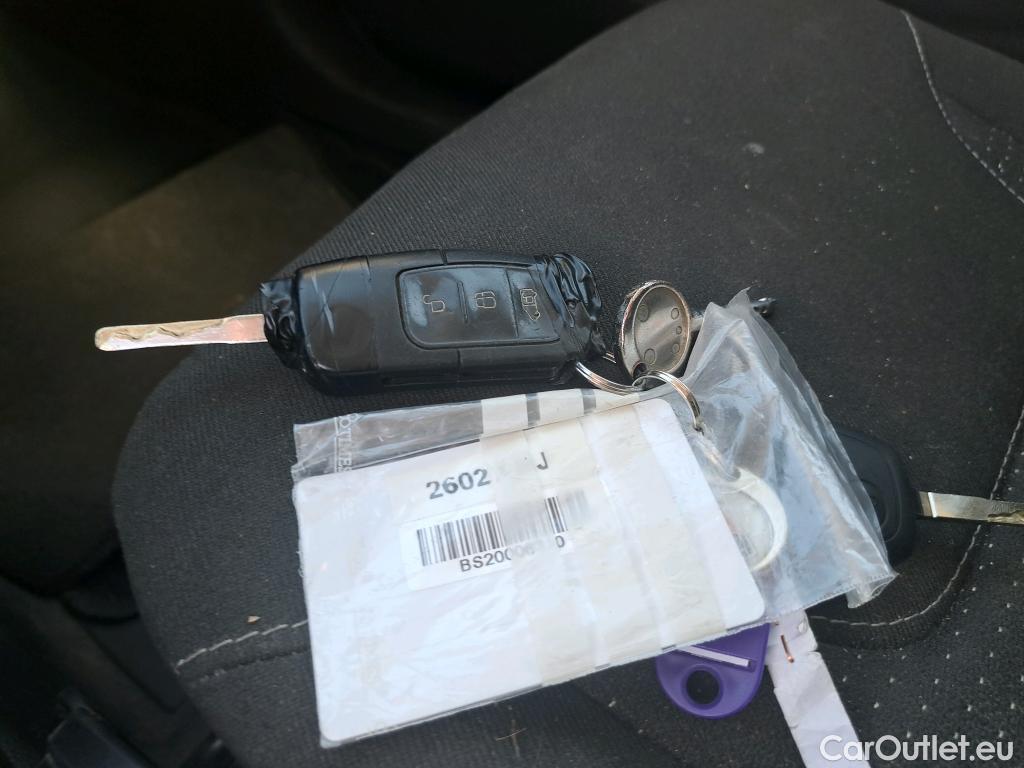  Ford  Transit FORD  Courier/2014/4P/furgón der.turis Van 1.5 TDCi 56kW Trend #9