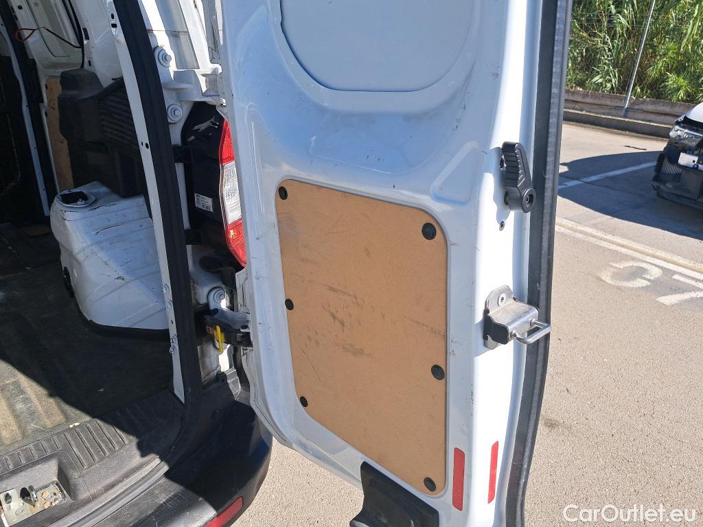  Ford  Transit FORD  Courier/2014/4P/furgón der.turis Van 1.5 TDCi 56kW Trend #28