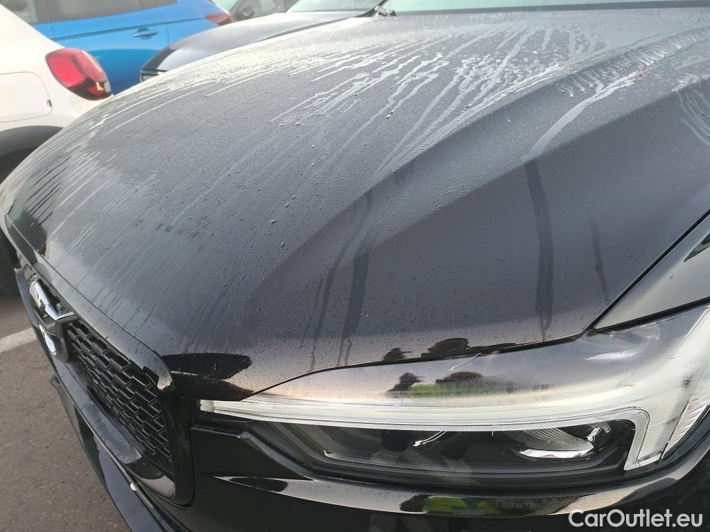 Volvo  XC60 VOLVO  / 2017 / 5P / todoterreno 2.0 B4 D R-Design Auto #31