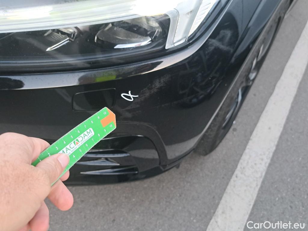 Volvo  XC60 VOLVO  / 2017 / 5P / todoterreno 2.0 B4 D R-Design Auto #14