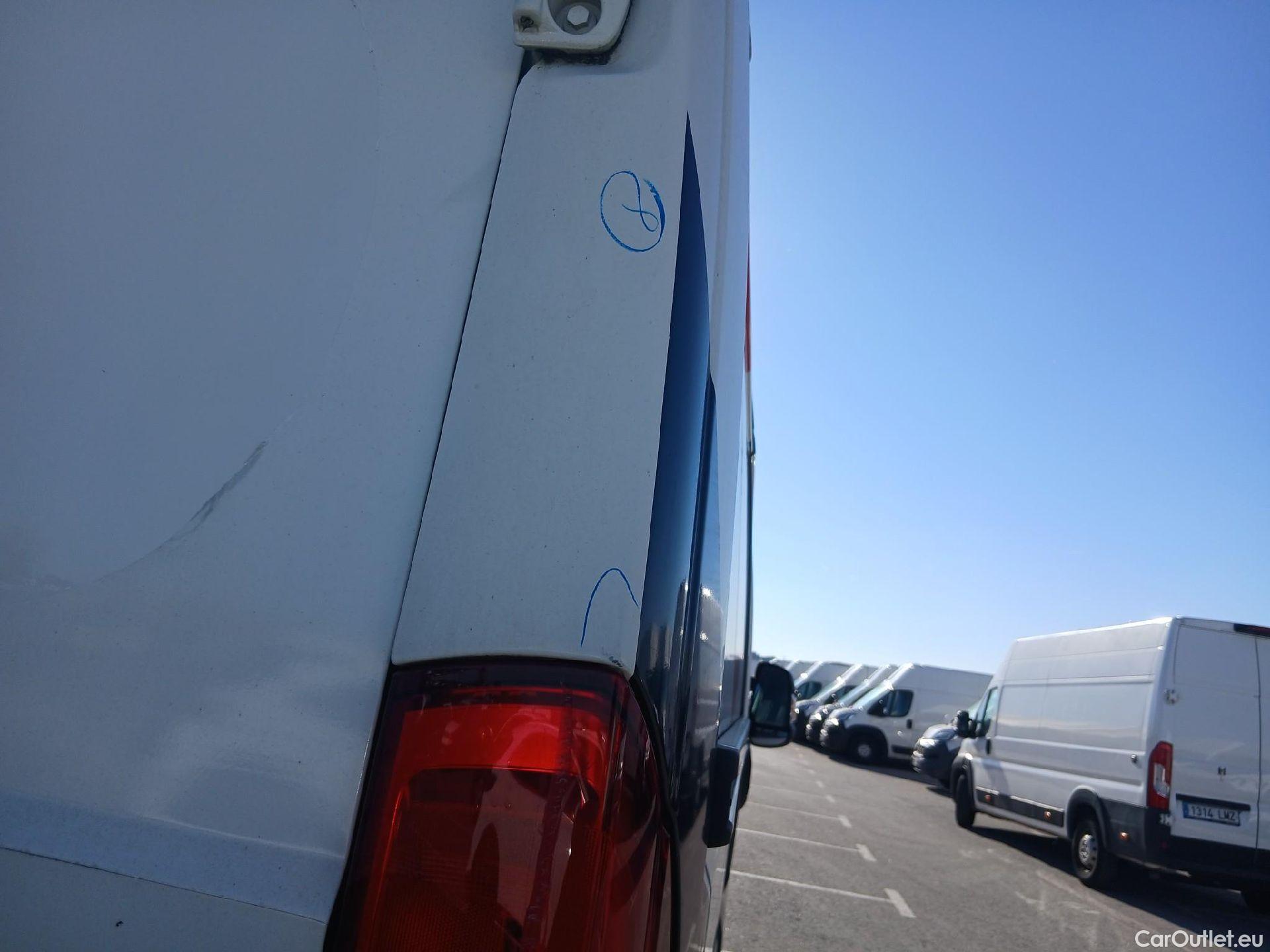  Citroen  Jumper CITROEN  / 2014 / 4P / furgón BlueHDi 96KW (130CV) Furgón 35L2H2 #39