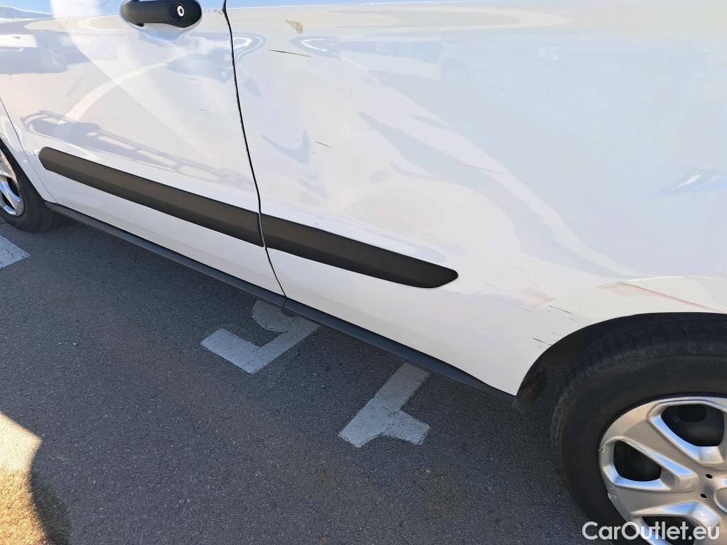  Ford  Transit FORD  Courier/2014/4P/furgón der.turis Van 1.5 TDCi 56kW Trend #47