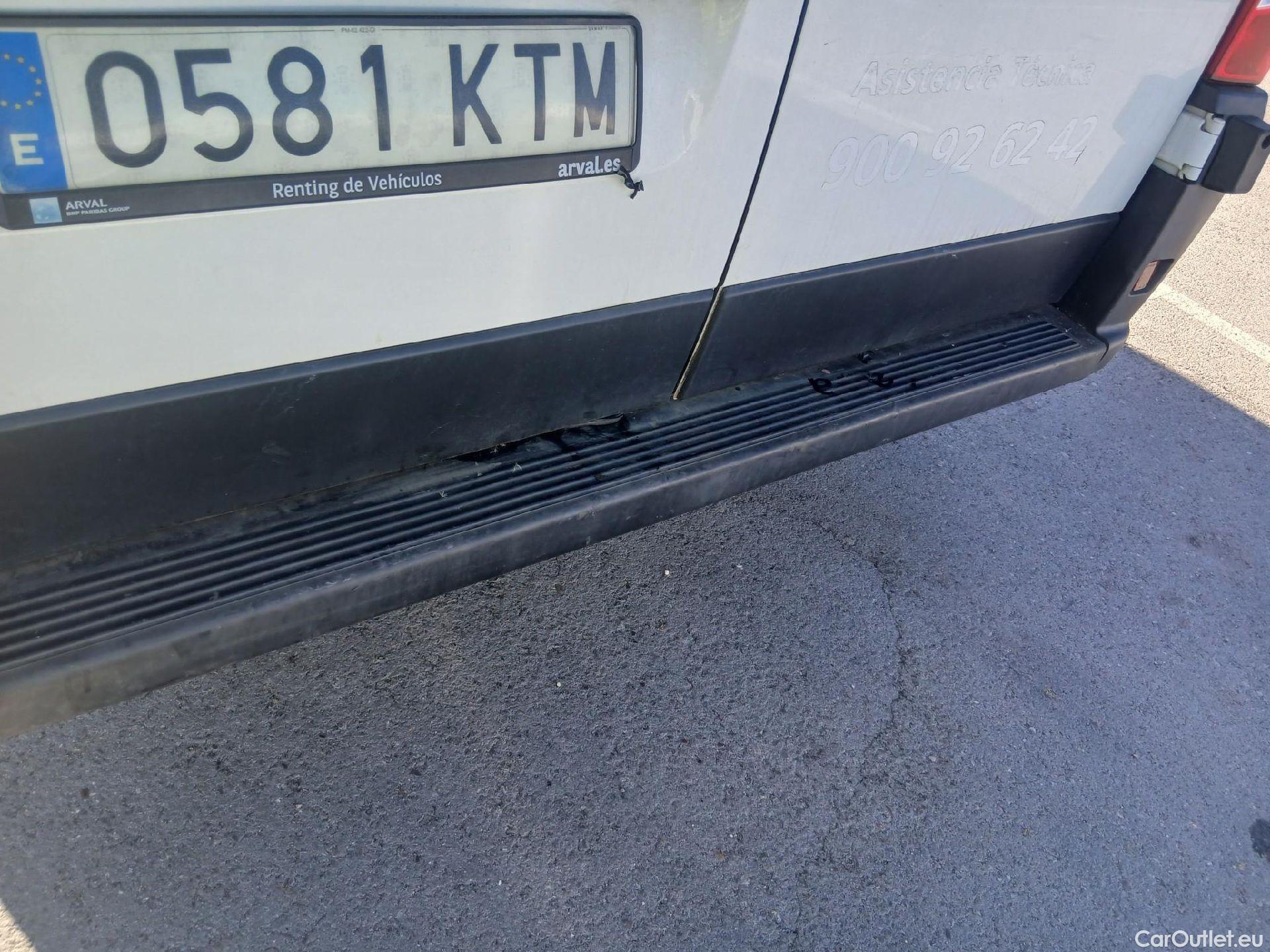  Citroen  Jumper CITROEN  / 2014 / 4P / furgón BlueHDi 96KW (130CV) Furgón 35L2H2 #32