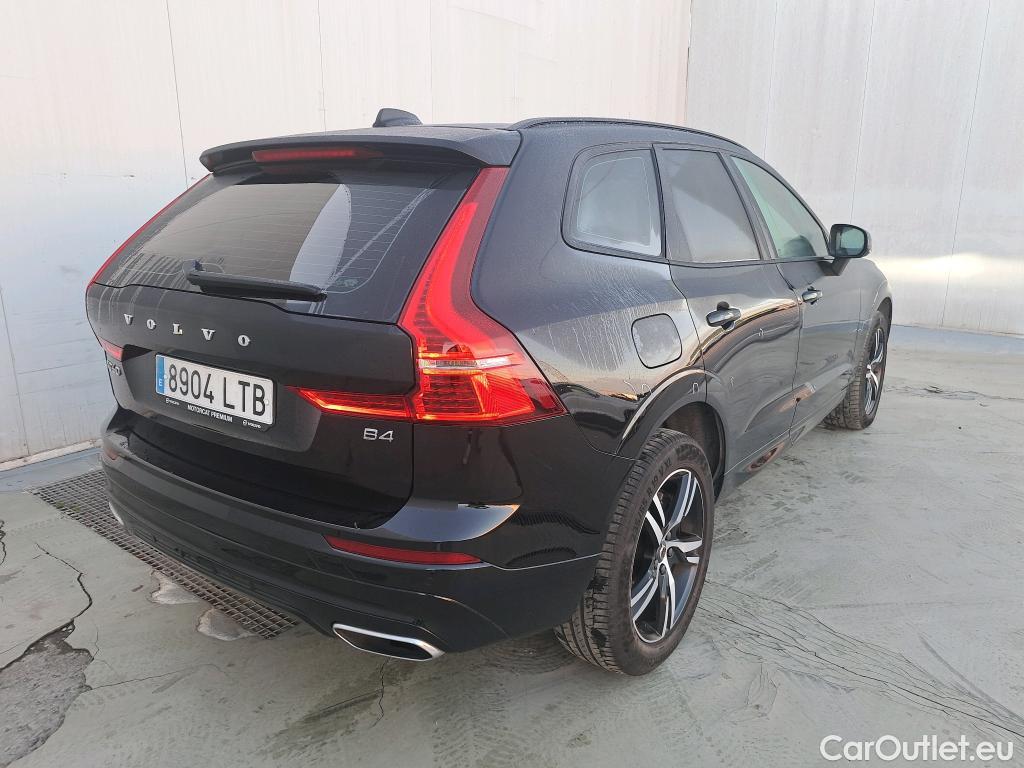 Volvo  XC60 VOLVO  / 2017 / 5P / todoterreno 2.0 B4 D R-Design Auto #2