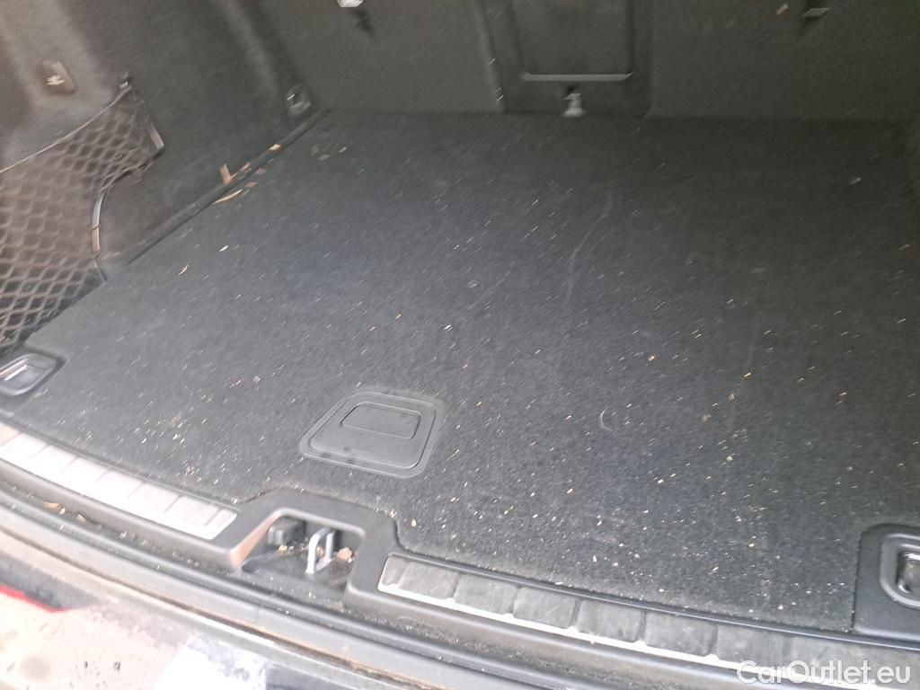 Volvo  XC60 VOLVO  / 2017 / 5P / todoterreno 2.0 B4 D R-Design Auto #17