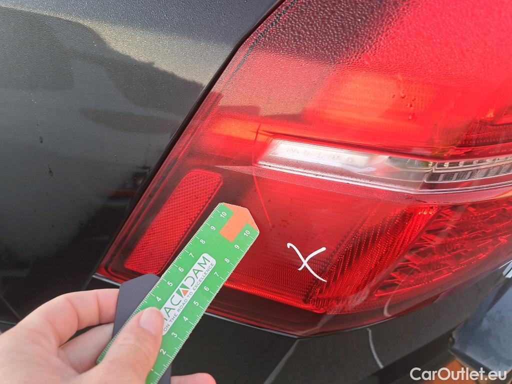 Volvo  XC60 VOLVO  / 2017 / 5P / todoterreno 2.0 B4 D R-Design Auto #2