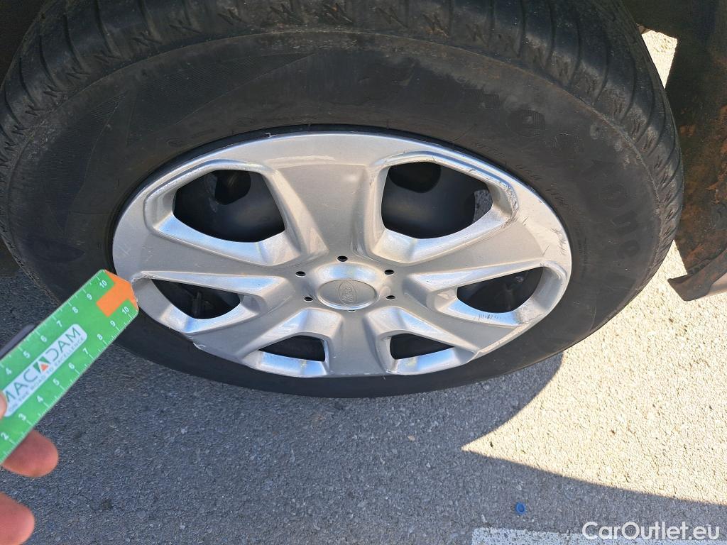  Ford  Transit FORD  Courier/2014/4P/furgón der.turis Van 1.5 TDCi 56kW Trend #56