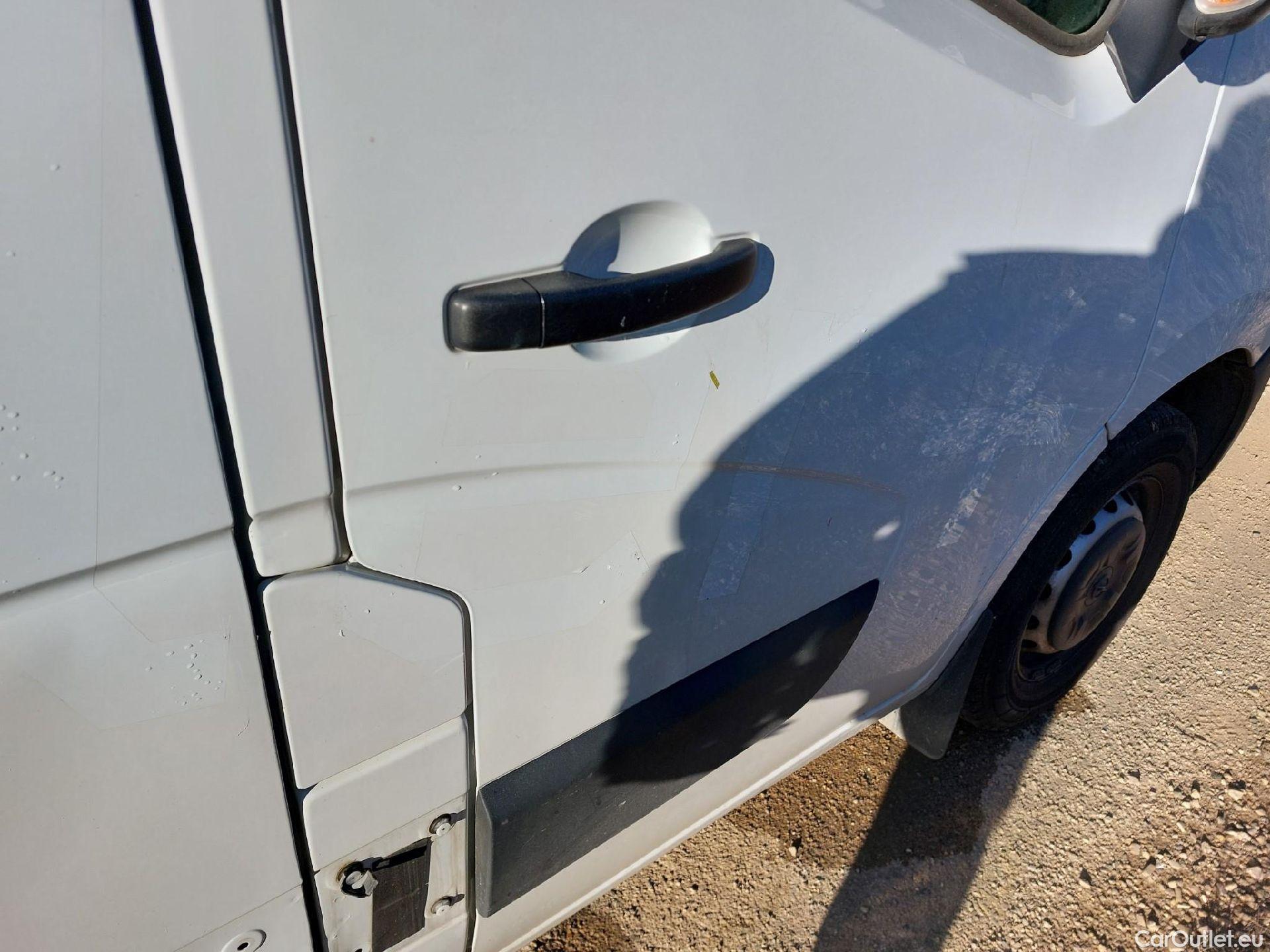  Opel  Movano OPEL  / 2019 / 4P / furgón 2.3 CDTI S/S 110kW (150CV) L2 H2 F 3.5t #17