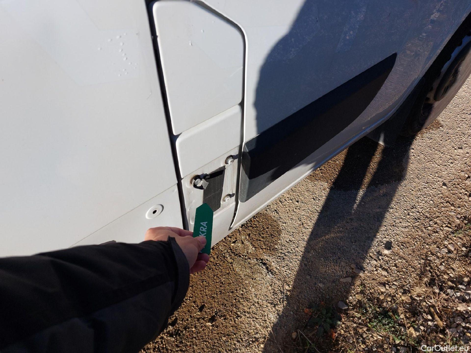  Opel  Movano OPEL  / 2019 / 4P / furgón 2.3 CDTI S/S 110kW (150CV) L2 H2 F 3.5t #15