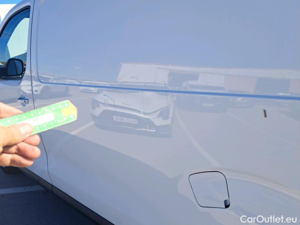  Opel  Vivaro OPEL  / 2019 / 4P / furgón 1.5 Diésel 88kW/120CV M Std Innovation #4