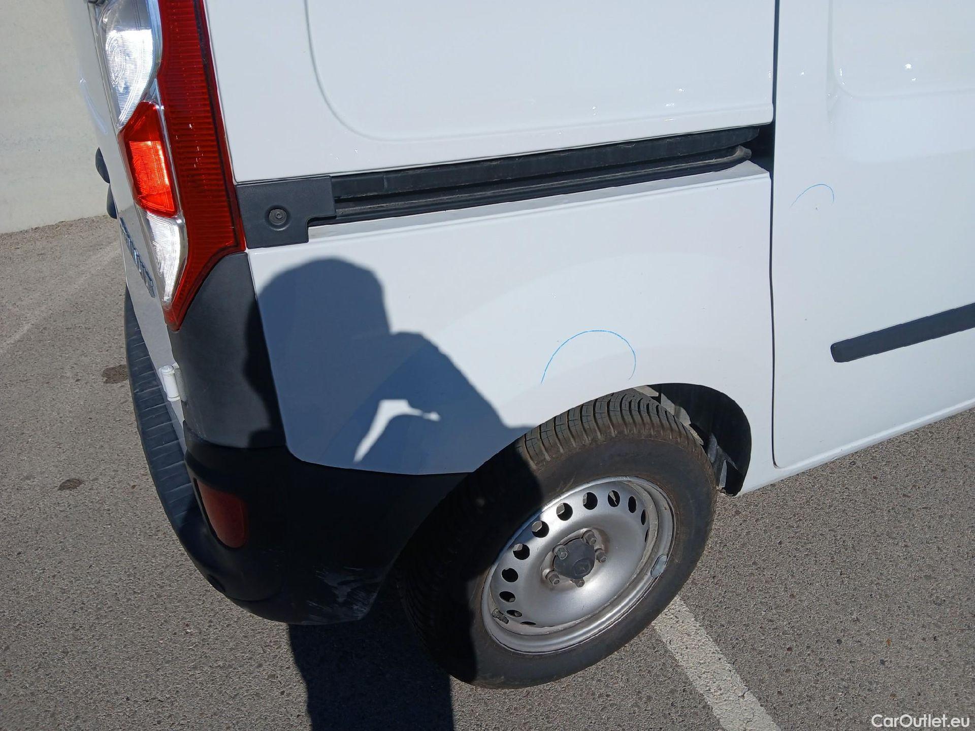  Renault  Kangoo RENAULT  Furgón/2013/3P/furgón derivado de turismo Profesional Blue dCi 70kW (95CV) #32