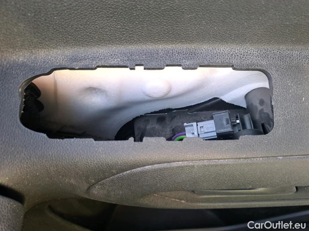  Opel  Combo OPEL  / 2018 / 3P / furgón derivado de turismo 1.5 TD S/S 75kW (100CV) Express L H1 650 (CX) #71