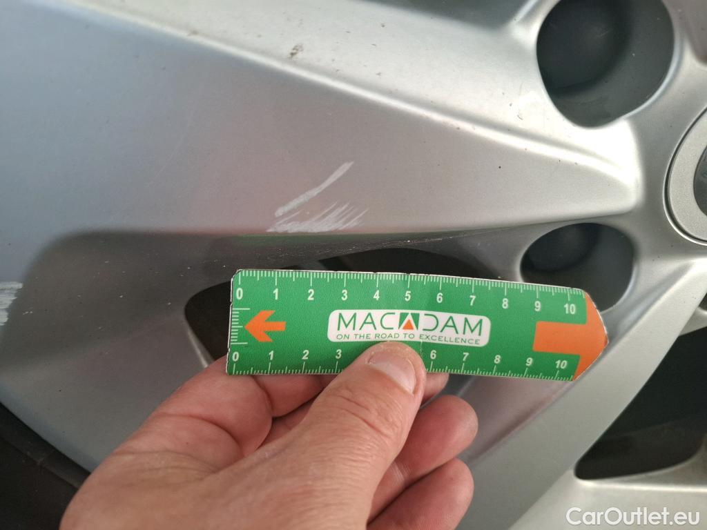  Nissan  Qashqai NISSAN  / 2017 / 5P / Crossover 1.5 DCI 115 DCT Business Edition #11