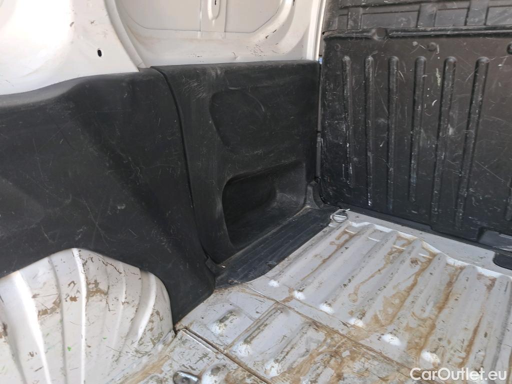  Opel  Combo OPEL  / 2018 / 3P / furgón derivado de turismo 1.5 TD S/S 75kW (100CV) Express L H1 650 (CX) #36