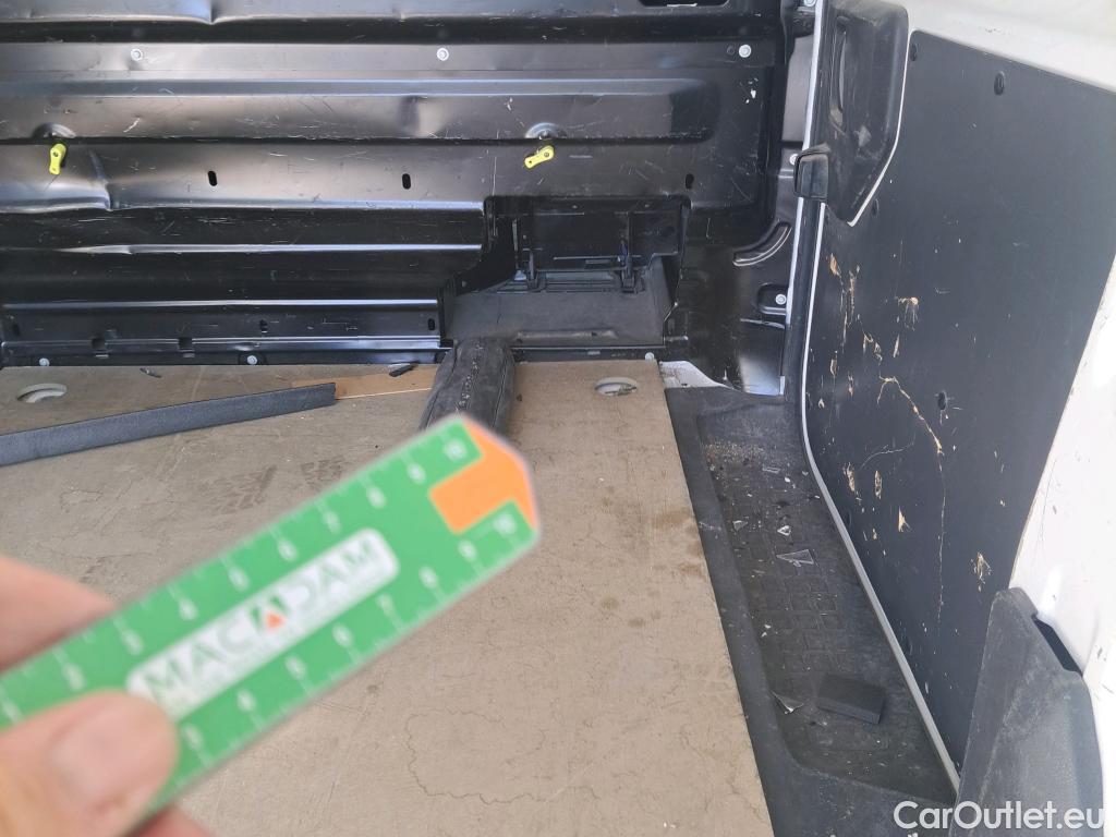  Opel  Vivaro OPEL  / 2019 / 4P / furgón 1.5 Diésel 88kW/120CV M Std Innovation #13