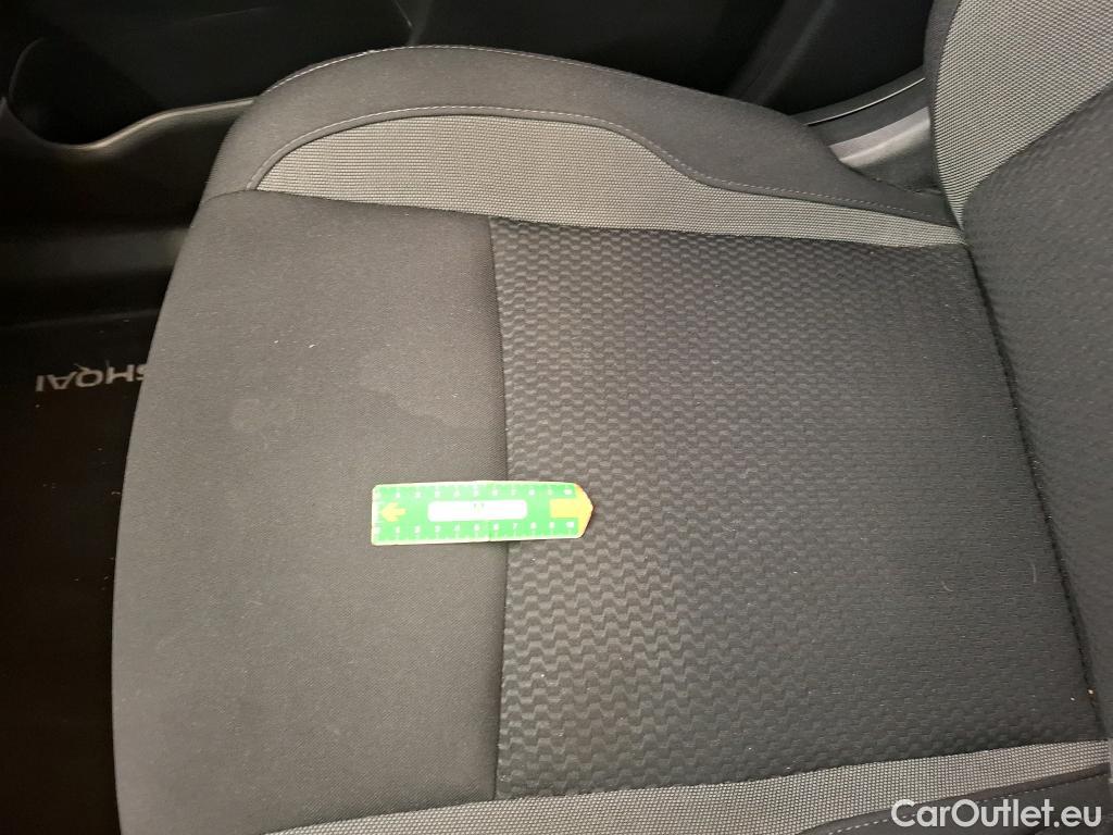  Nissan  Qashqai NISSAN  / 2017 / 5P / Crossover 1.5 DCI 115 DCT Business Edition #16