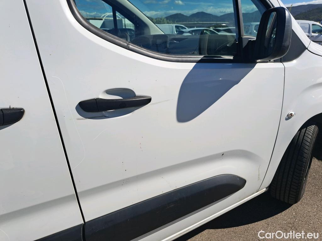  Opel  Combo OPEL  / 2018 / 3P / furgón derivado de turismo 1.5 TD S/S 75kW (100CV) Express L H1 650 (CX) #26