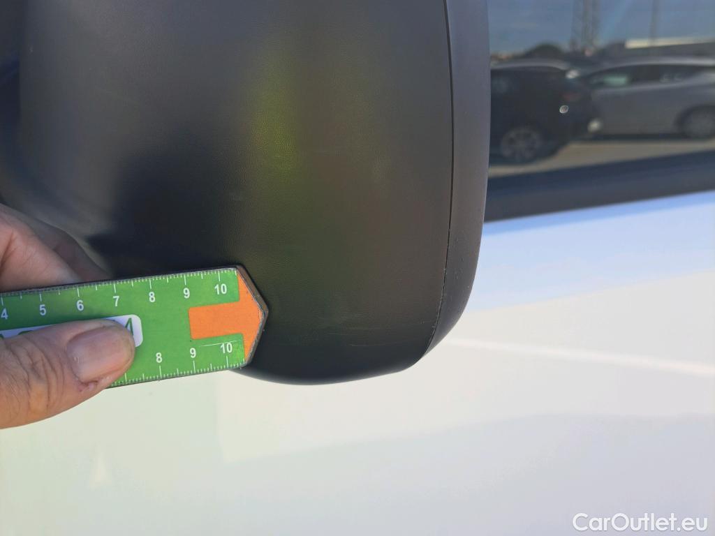  Opel  Vivaro OPEL  / 2019 / 4P / furgón 1.5 Diésel 88kW/120CV M Std Innovation #59