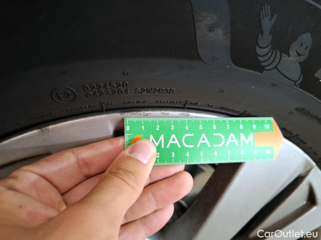 Peugeot  3008  II Active Pack 1.5 HDi 130CV BVA8 E6d #9