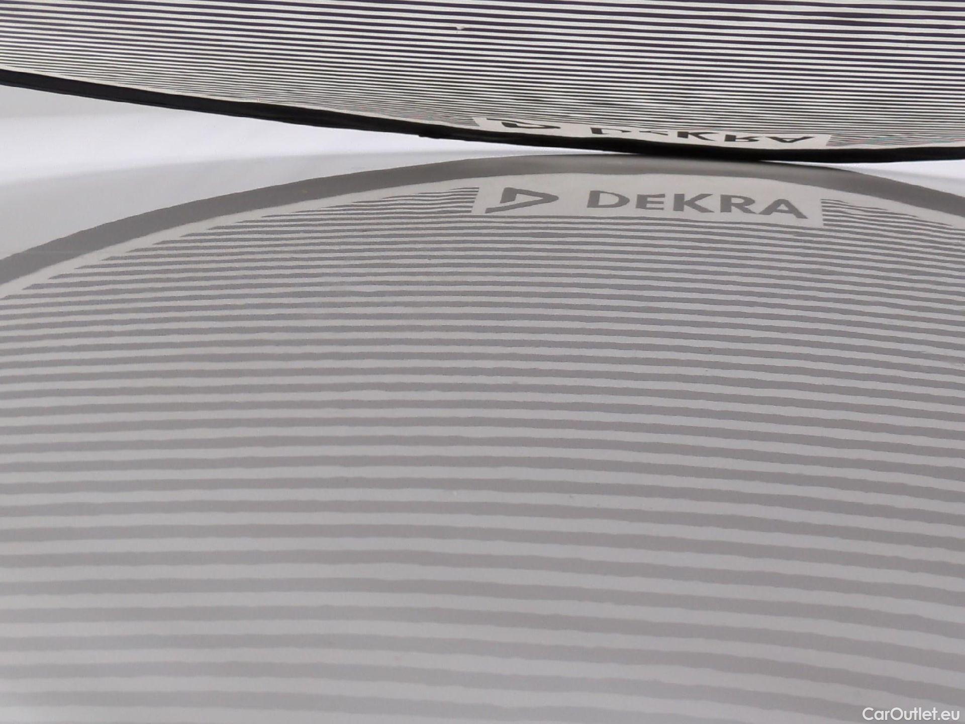  Opel  Corsa  F Edition Business 1.2 Turbo 100CV BVM6 E6d #17