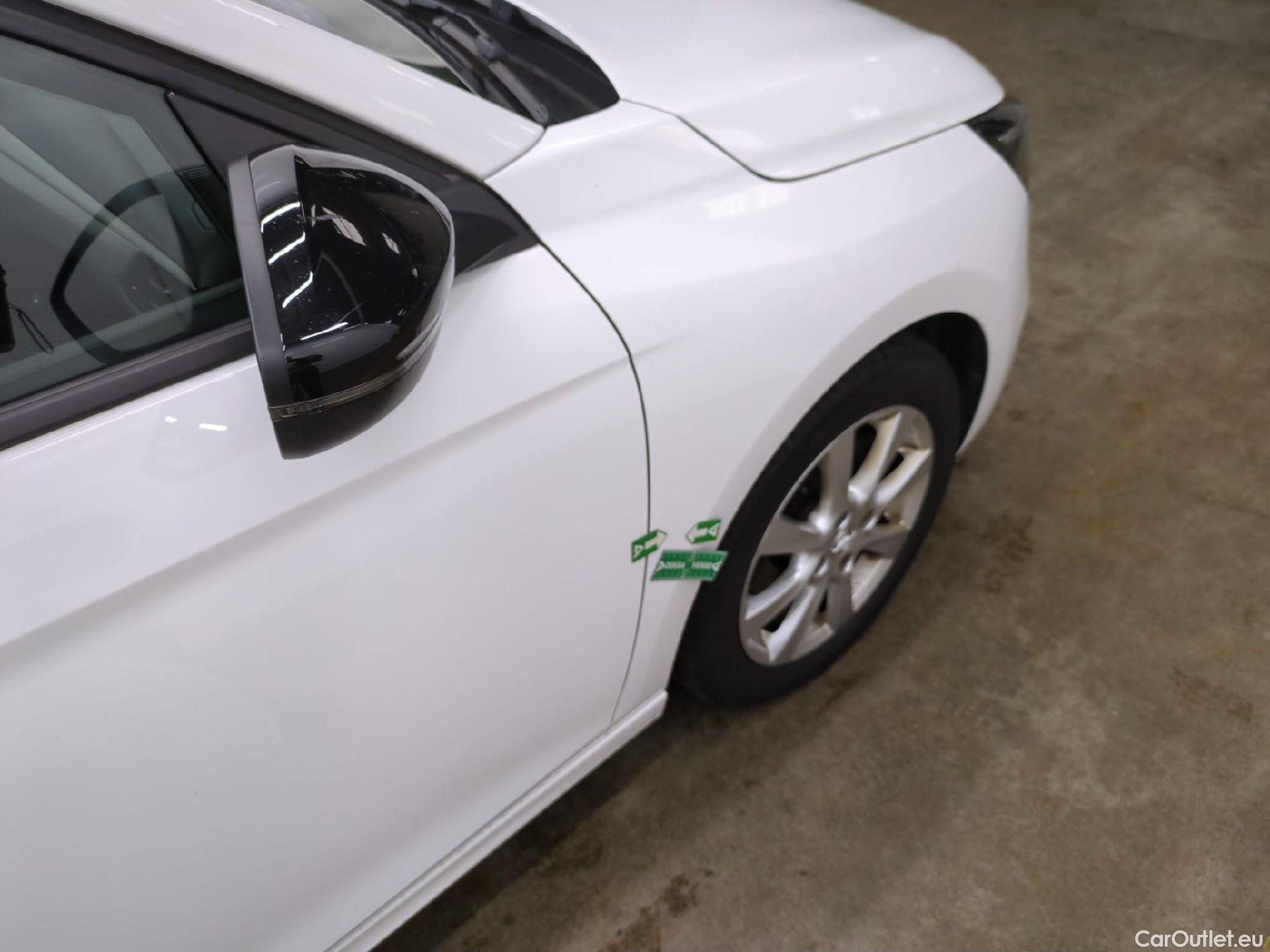  Opel  Corsa  F Edition Business 1.2 Turbo 100CV BVM6 E6d #22