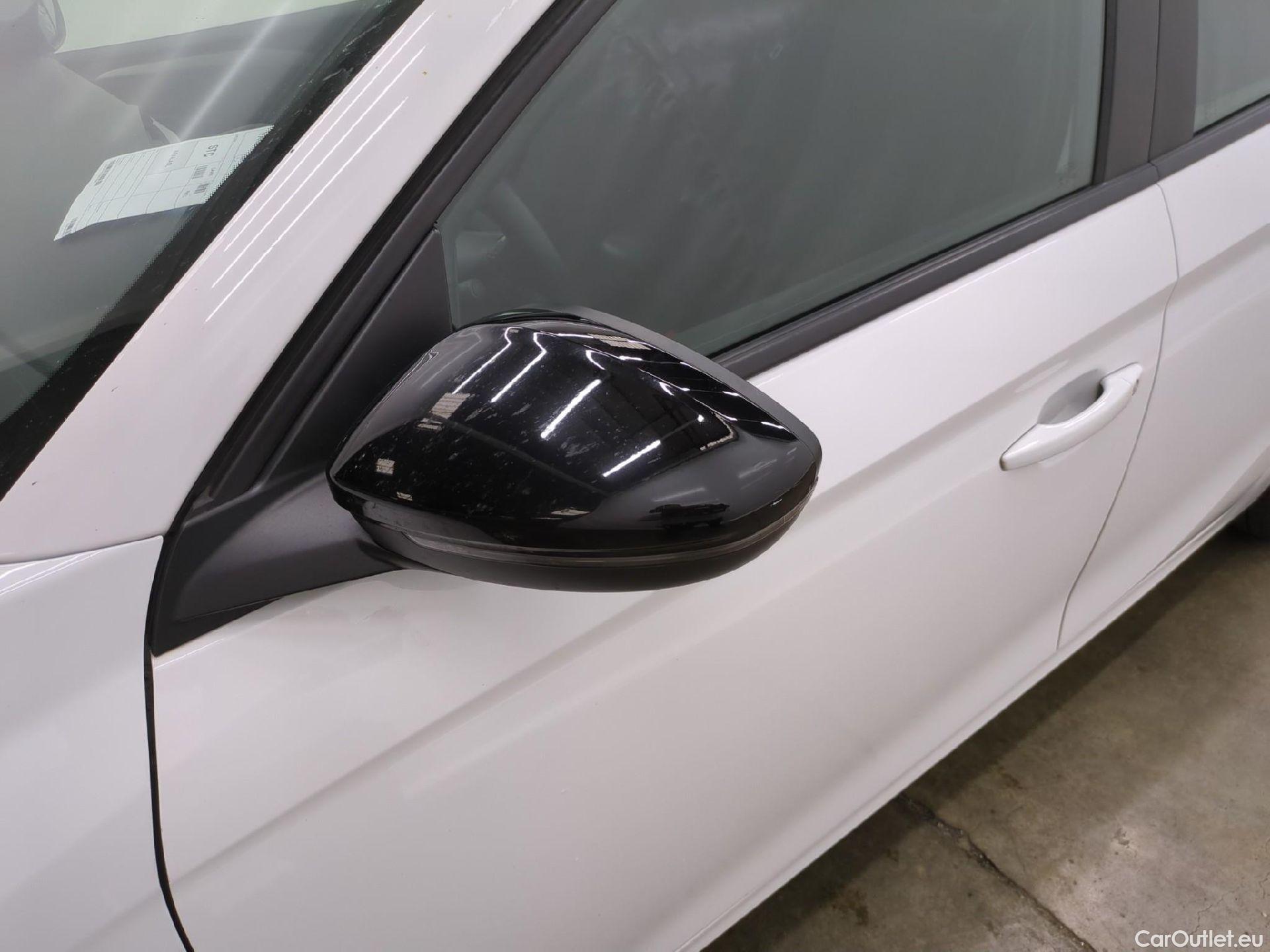  Opel  Corsa  F Edition Business 1.2 Turbo 100CV BVM6 E6d #37