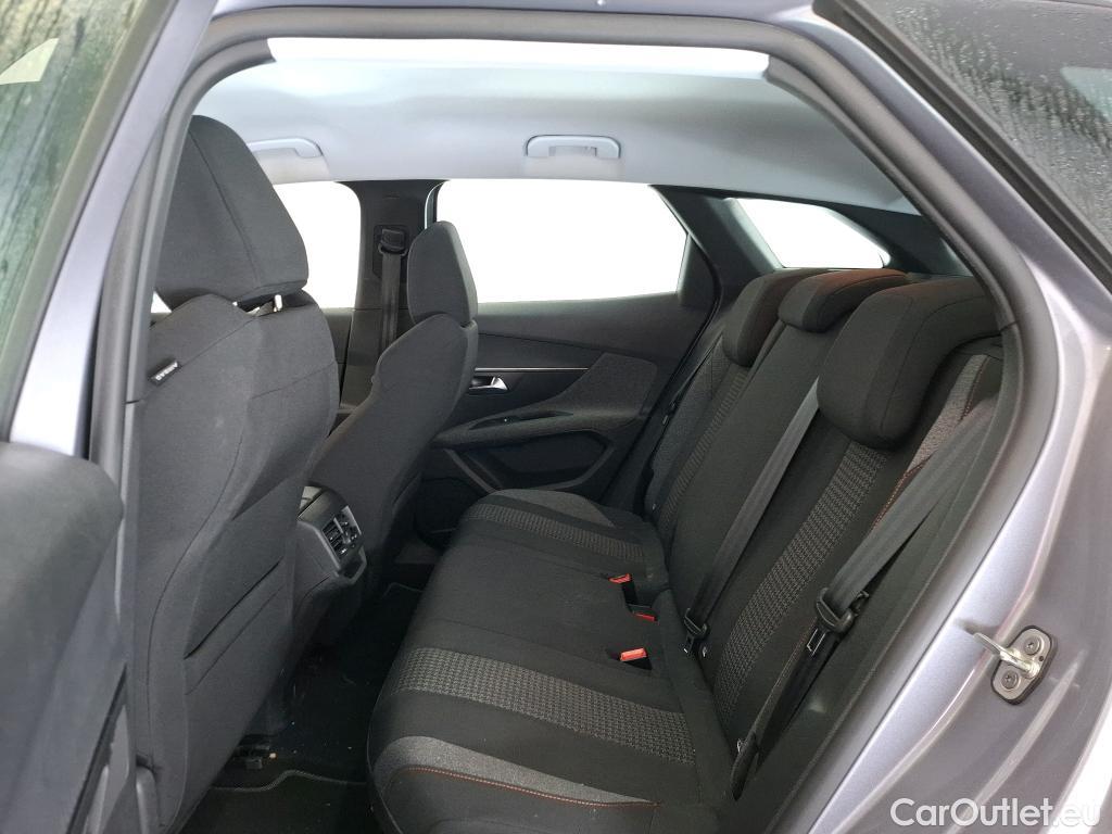 Peugeot  3008  II Active Pack 1.5 HDi 130CV BVA8 E6d #9