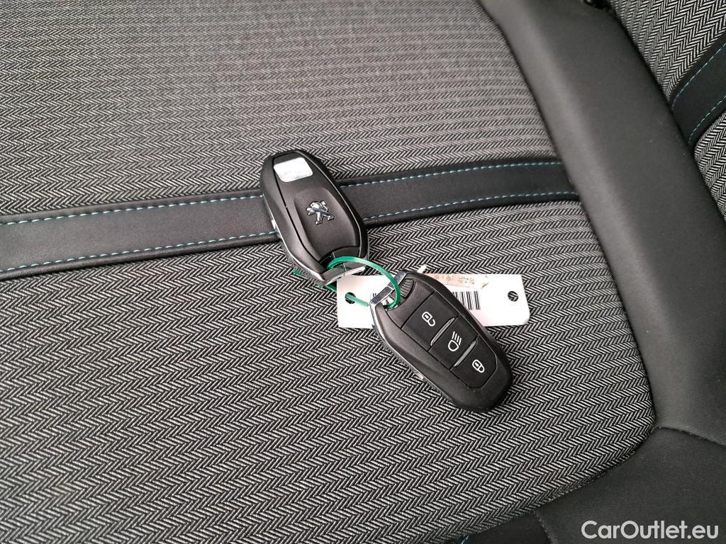 Peugeot  3008  II Allure Pack 1.5 HDi 130CV BVA8 E6d #12