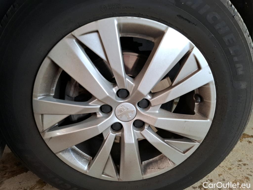 Peugeot  3008  II Active Pack 1.5 HDi 130CV BVA8 E6d #8