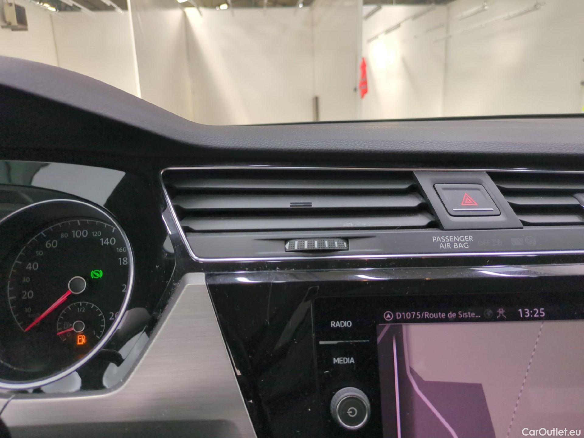 Volkswagen  Touran  Lounge Business BMT/Start-Stopp 2.0 TDI 150CV BVA7 E6d #6