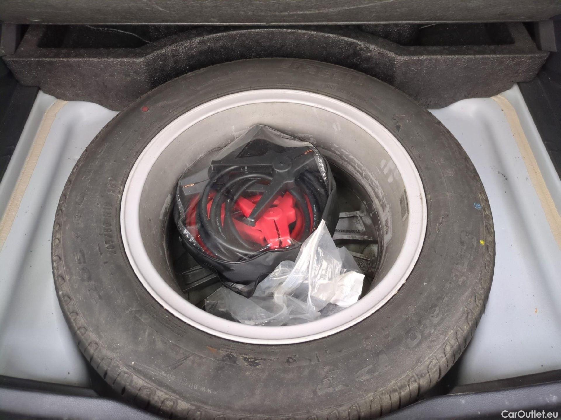 Volkswagen  Touran  Lounge Business BMT/Start-Stopp 2.0 TDI 150CV BVA7 E6d #14