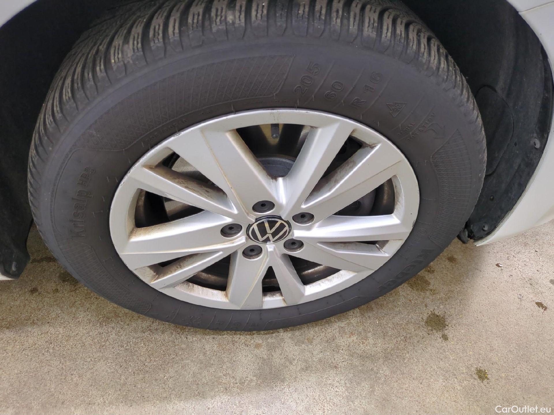 Volkswagen  Touran  Lounge Business BMT/Start-Stopp 2.0 TDI 150CV BVA7 E6d #7